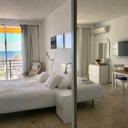 Estudio A Pie De Playa En Castillo De Santa Clara *